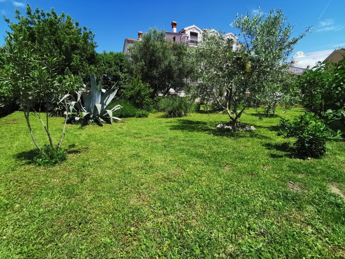 Apartments Medusa Rovinj Bagian luar foto