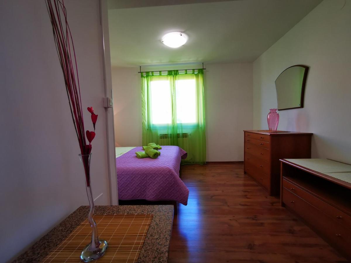 Apartments Medusa Rovinj Bagian luar foto