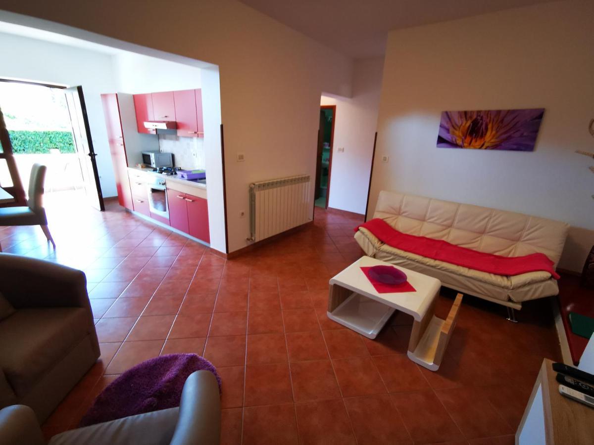 Apartments Medusa Rovinj Bagian luar foto