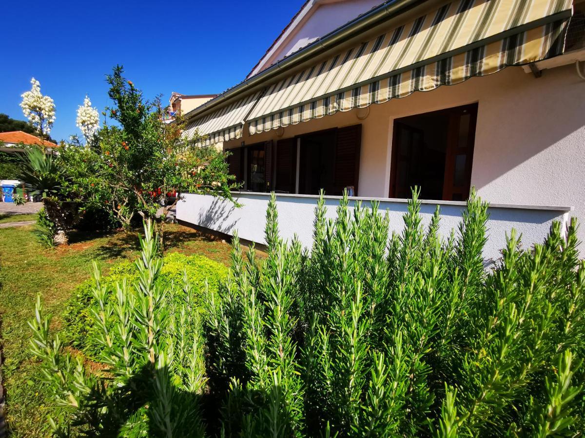 Apartments Medusa Rovinj Bagian luar foto