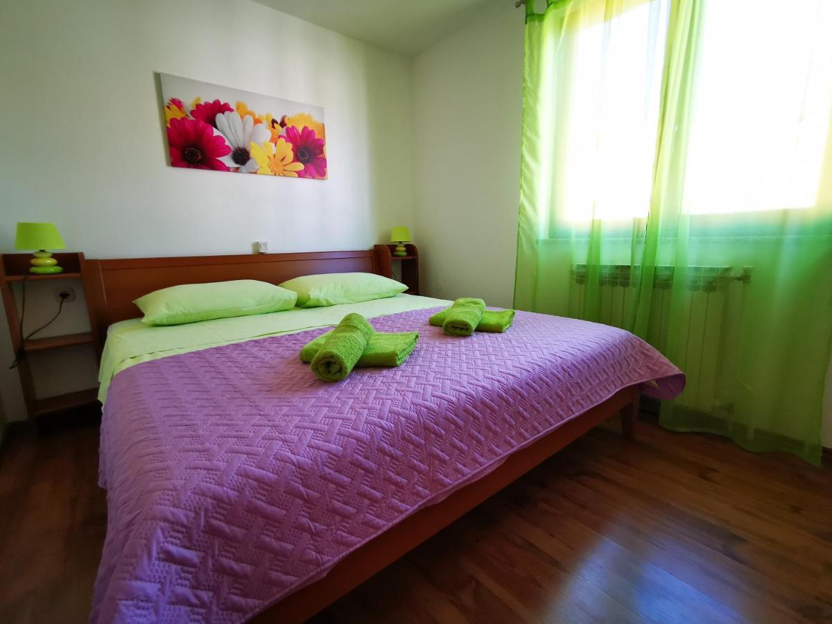 Apartments Medusa Rovinj Bagian luar foto