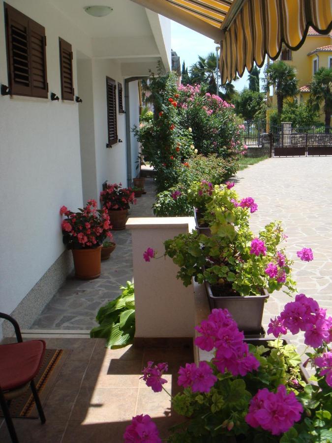 Apartments Medusa Rovinj Bagian luar foto