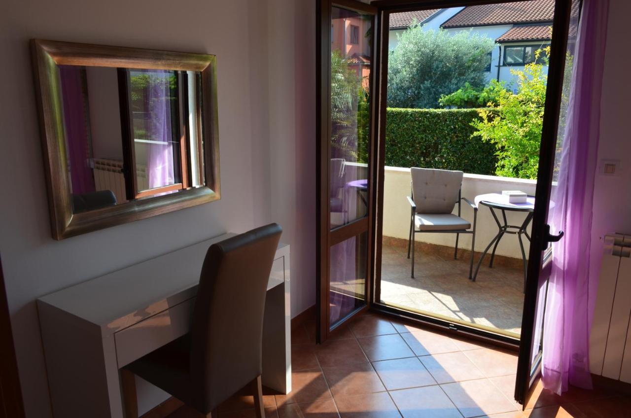 Apartments Medusa Rovinj Bagian luar foto