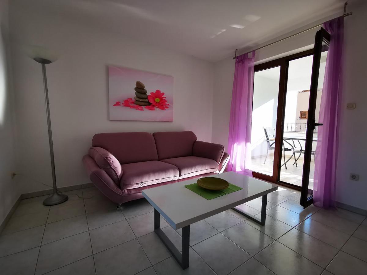 Apartments Medusa Rovinj Bagian luar foto